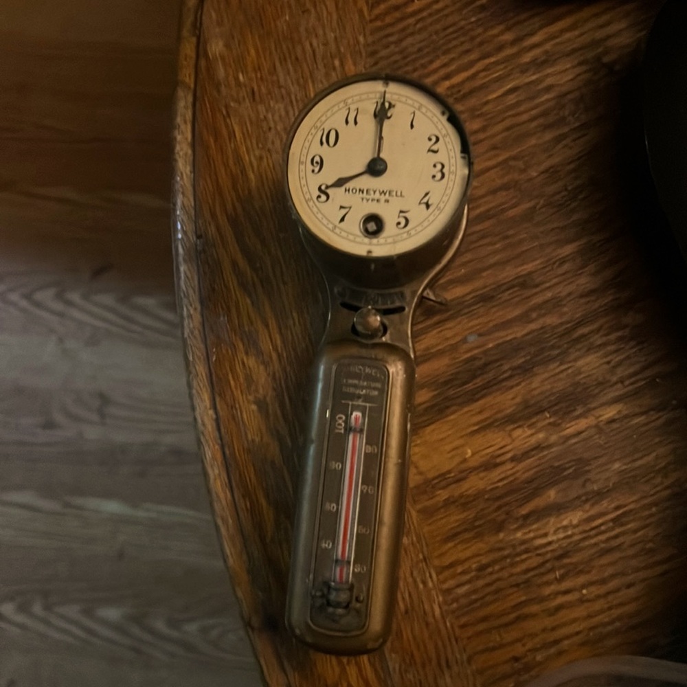 1900’s Honeywell brass temperature regulator